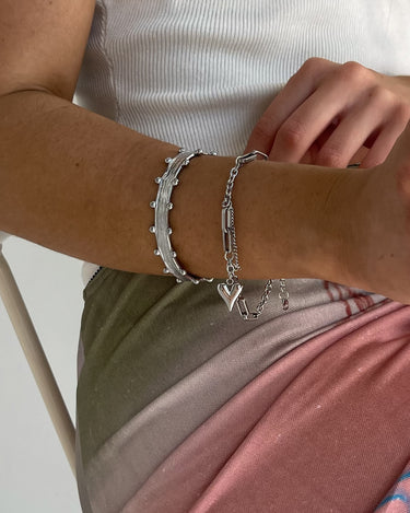 SILVER ZEAH TEXTURED CUFF BRACELET - STUDIO JO STORE